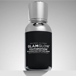 GLAMGLOW Youth Potion Rejuvenating Peptide Serum.